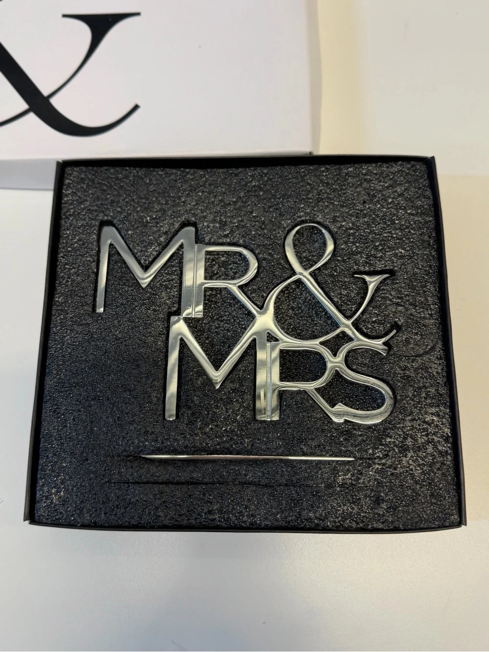 MR & MRS Silver Cake Topper - Elegant Wedding Decoration